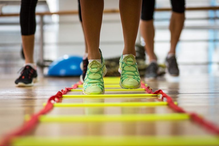 CINCO BENEFÍCIOS DO TREINAMENTO FUNCIONAL PARA A SUA SAÚDE